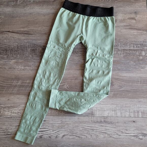 (M) Gymshark leggings! - Picture 1 of 4